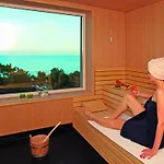 Strandhotel Mit Soleaussenpool 30 Grad