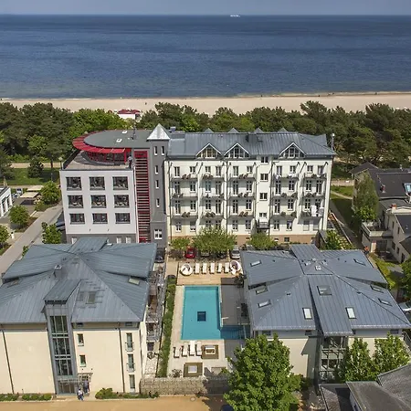 Strandhotel Mit Soleaussenpool 30 Grad Szálloda Heringsdorf