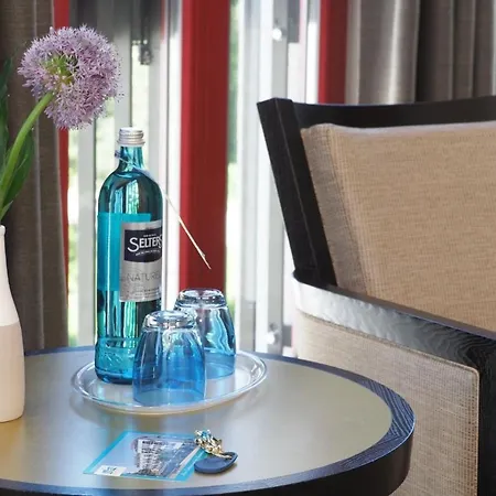 Strandhotel Mit Soleaussenpool 30 Grad Szálloda Heringsdorf