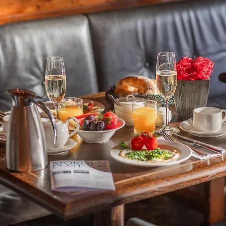 Hotel Strandhotel Mit Soleaussenpool 30 Grad 4*