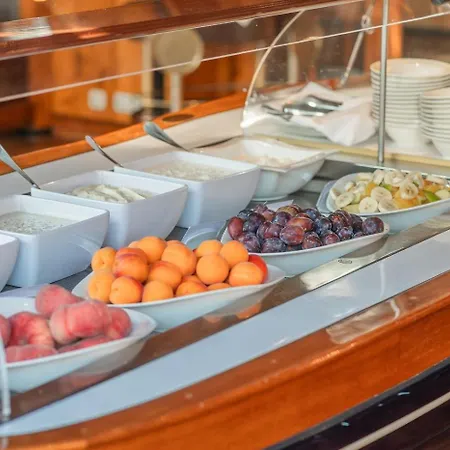 Strandhotel Mit Soleaussenpool 30 Grad Hotel 4*