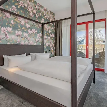 Szálloda Strandhotel Mit Soleaussenpool 30 Grad 4*