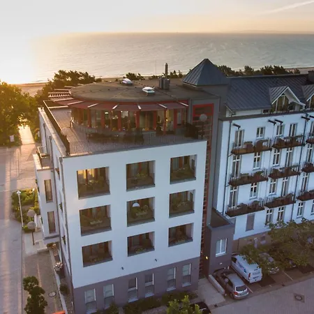 Hotel Strandhotel Mit Soleaussenpool 30 Grad