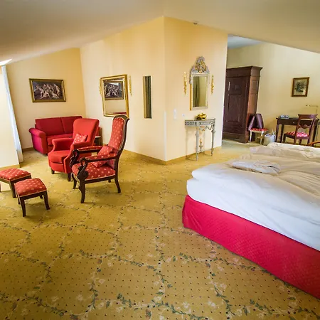 Strandhotel Mit Soleaussenpool 30 Grad Szálloda Heringsdorf