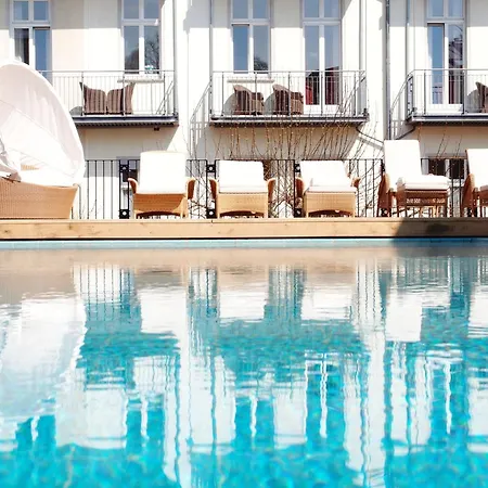 Strandhotel Mit Soleaussenpool 30 Grad Hotel 4*