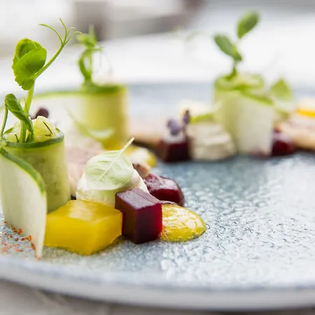 호텔 Strandhotel Mit Soleaussenpool 30 Grad 4*