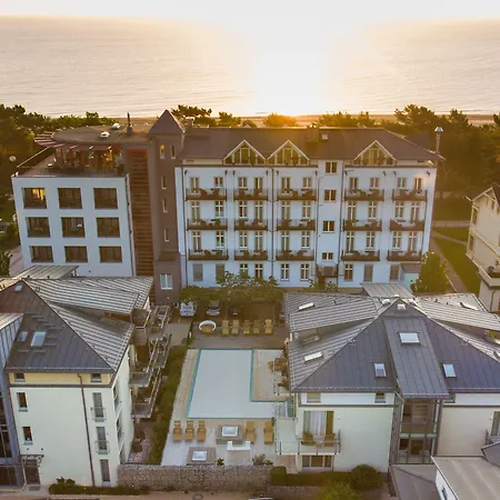 Strandhotel Mit Soleaussenpool 30 Grad 4*