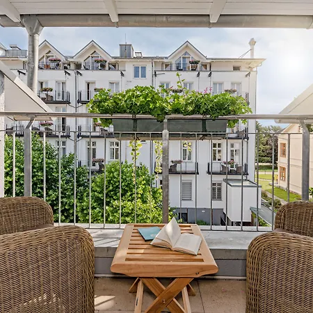 호텔 Strandhotel Mit Soleaussenpool 30 Grad 제바트헤링스도르프