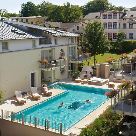 Отель Strandhotel Mit Soleaussenpool 30 Grad