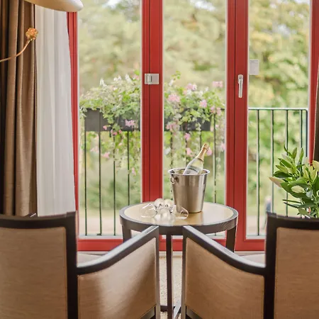 Strandhotel Mit Soleaussenpool 30 Grad Hotel 4*