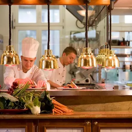 Strandhotel Mit Soleaussenpool 30 Grad 4*