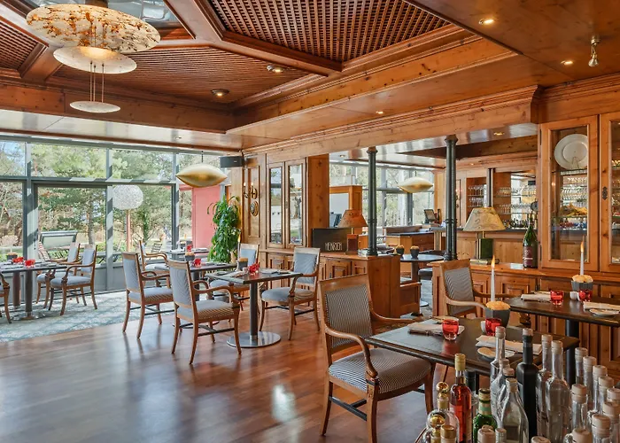 Strandhotel Mit Soleaussenpool 30 Grad 4* Heringsdorf