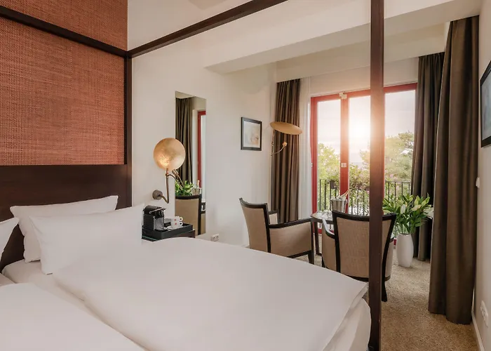 Strandhotel Mit Soleaussenpool 30 Grad 4* Heringsdorf